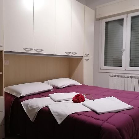 Villa Glori Affitto Camere Monolocali Carpi Buitenkant foto