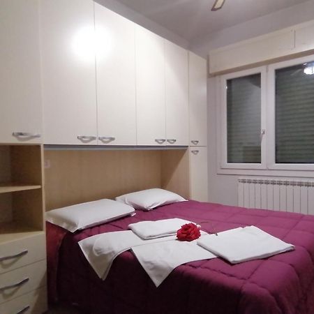 Villa Glori Affitto Camere Monolocali Carpi Buitenkant foto