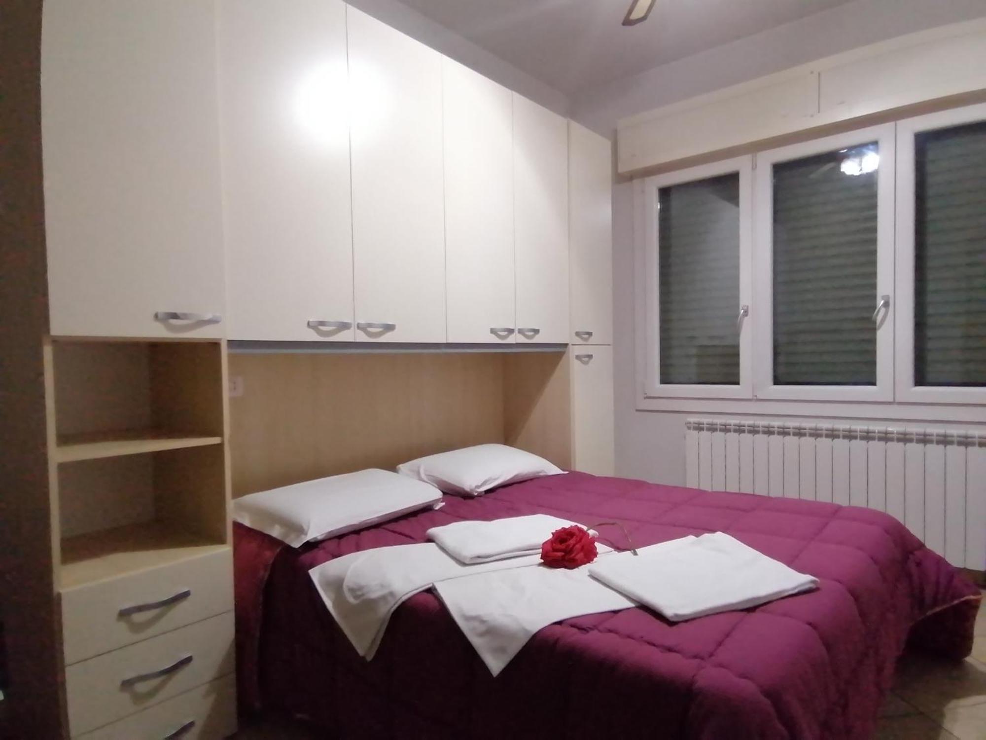 Villa Glori Affitto Camere Monolocali Carpi Buitenkant foto